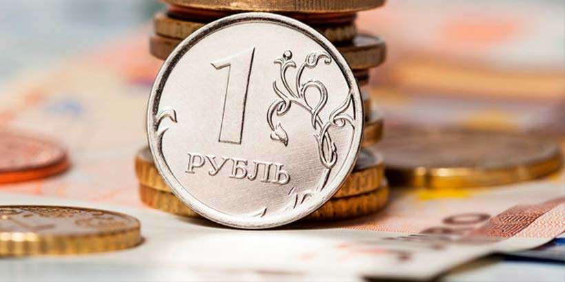  Российский рубль продолжит дешеветь. Прогноз курсов валют на неделю
